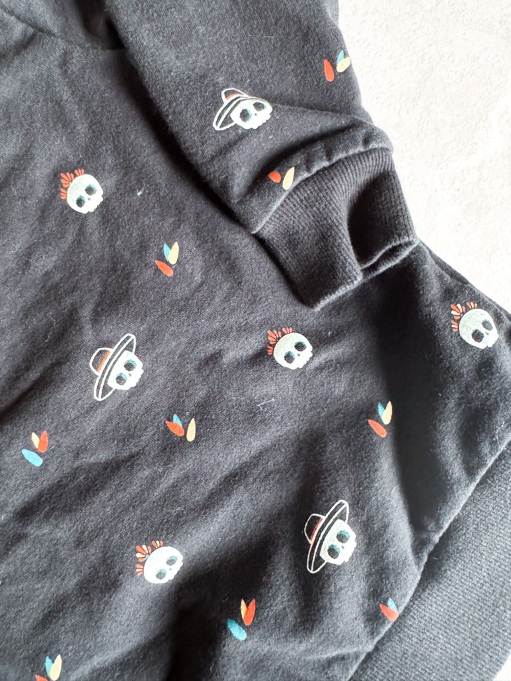 Miles The Label 🇨🇦 • Sweatshirt - Picture 3 of 4